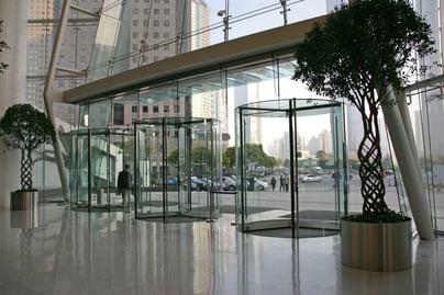 Puerta giratoria_TG_AMBIENCE_Shanghai ONE Lujiazui
